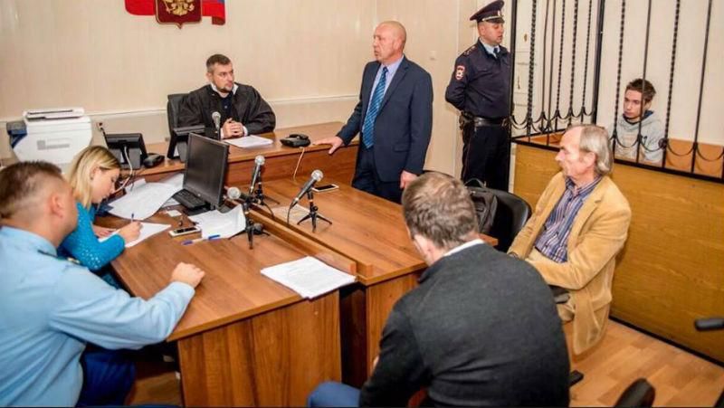 З’явились ексклюзивні фото 19-річного українця Гриба, ув’язненого в Росії З’явились ексклюзивні фото 19-річного українця Гриба, ув’язненого в Росії