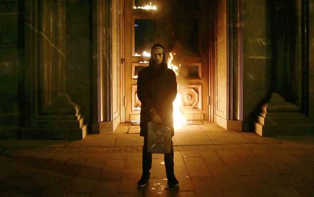 Російському художнику Павленському висунули обвинувачення у Франції Російському художнику Павленському висунули обвинувачення у Франції