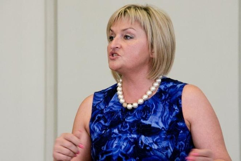 Почему Порошенко предлагает отменить неприкосновенность с 2020 года: Луценко дала объяснение Почему Порошенко предлагает отменить неприкосновенность с 2020 года: Луценко дала объяснение