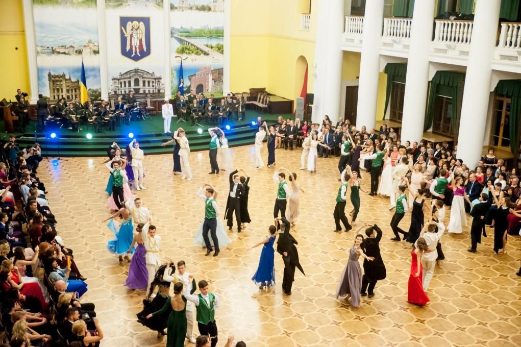 Свято для бійців АТО: в Києві відбудеться благодійний бал захисників України Свято для бійців АТО: в Києві відбудеться благодійний бал захисників України