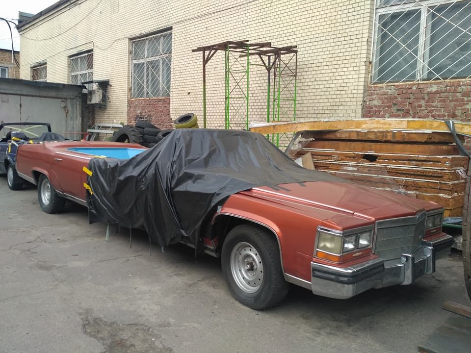 В Киеве нашли лимузин с джакузи