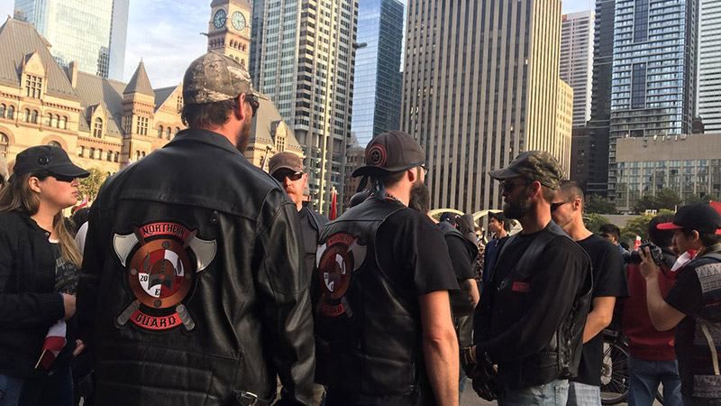 В Канаде митинг против политики Трюдо перерос в столкновения: появилось видео В Канаде митинг против политики Трюдо перерос в столкновения: появилось видео