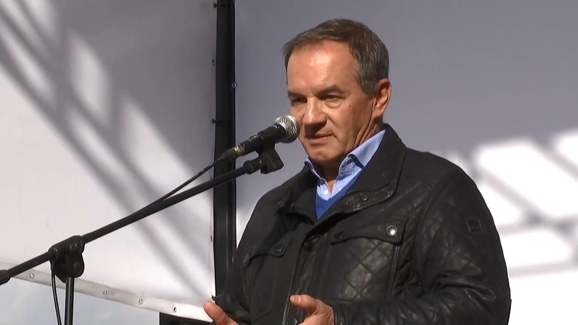 Они украли наше будущее, наш Майдан, – мэр Глухова об украинской власти Они украли наше будущее, наш Майдан, – мэр Глухова об украинской власти