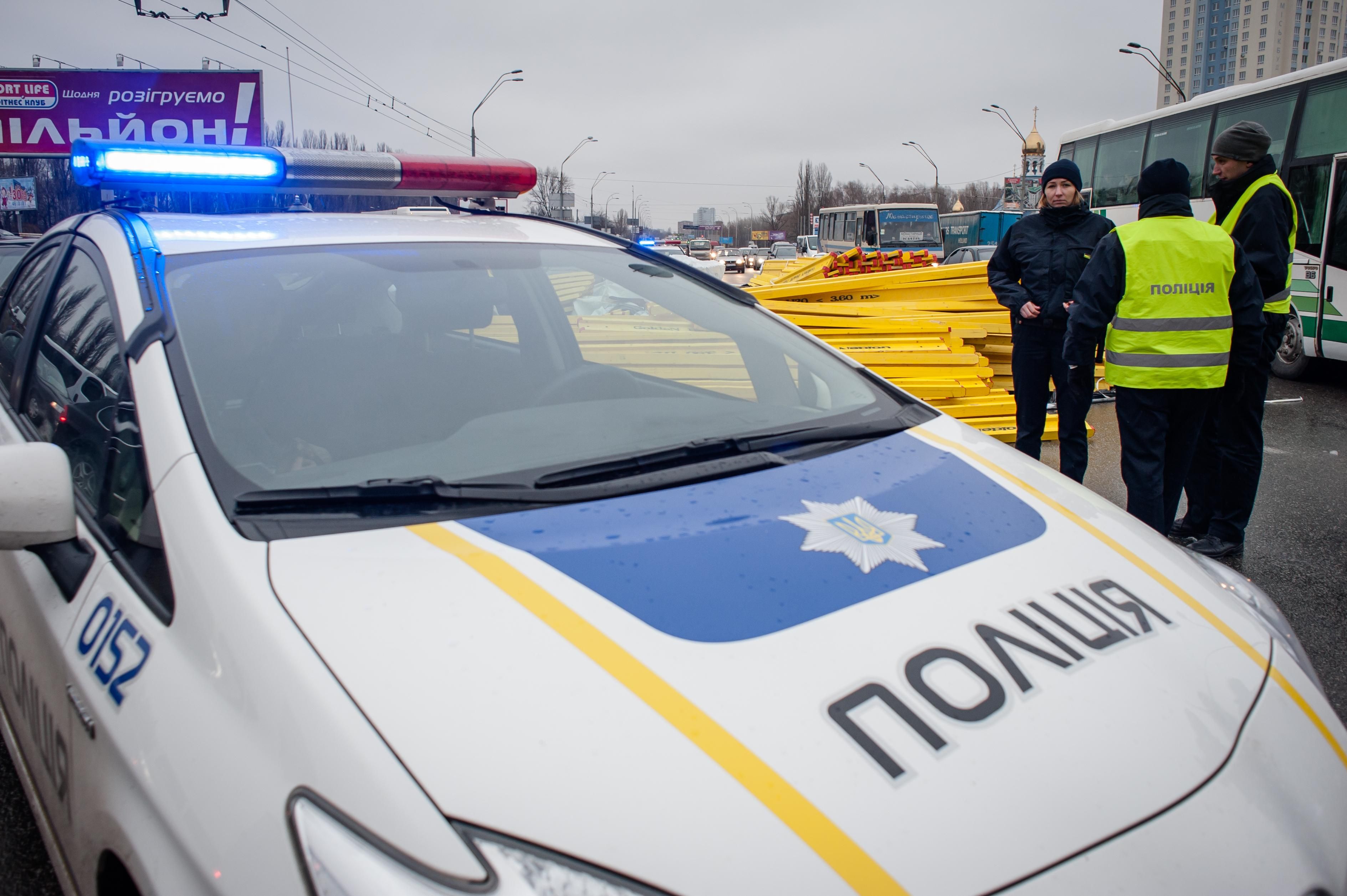 Скандал у Франківську: патрульних, що зупинили п’яного екс-полковника, відсторонили від роботи