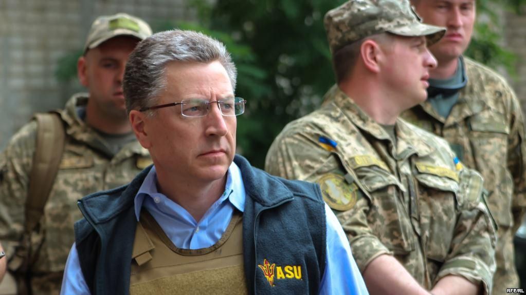 Політолог назвав теми, які обговорюватимуть Порошенко і Волкер Політолог назвав теми, які обговорюватимуть Порошенко і Волкер