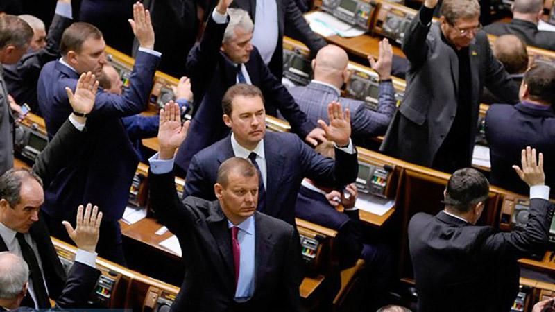 В ЦИК рассказали, сколько депутатов прогуливают заседания правительства В ЦИК рассказали, сколько депутатов прогуливают заседания правительства