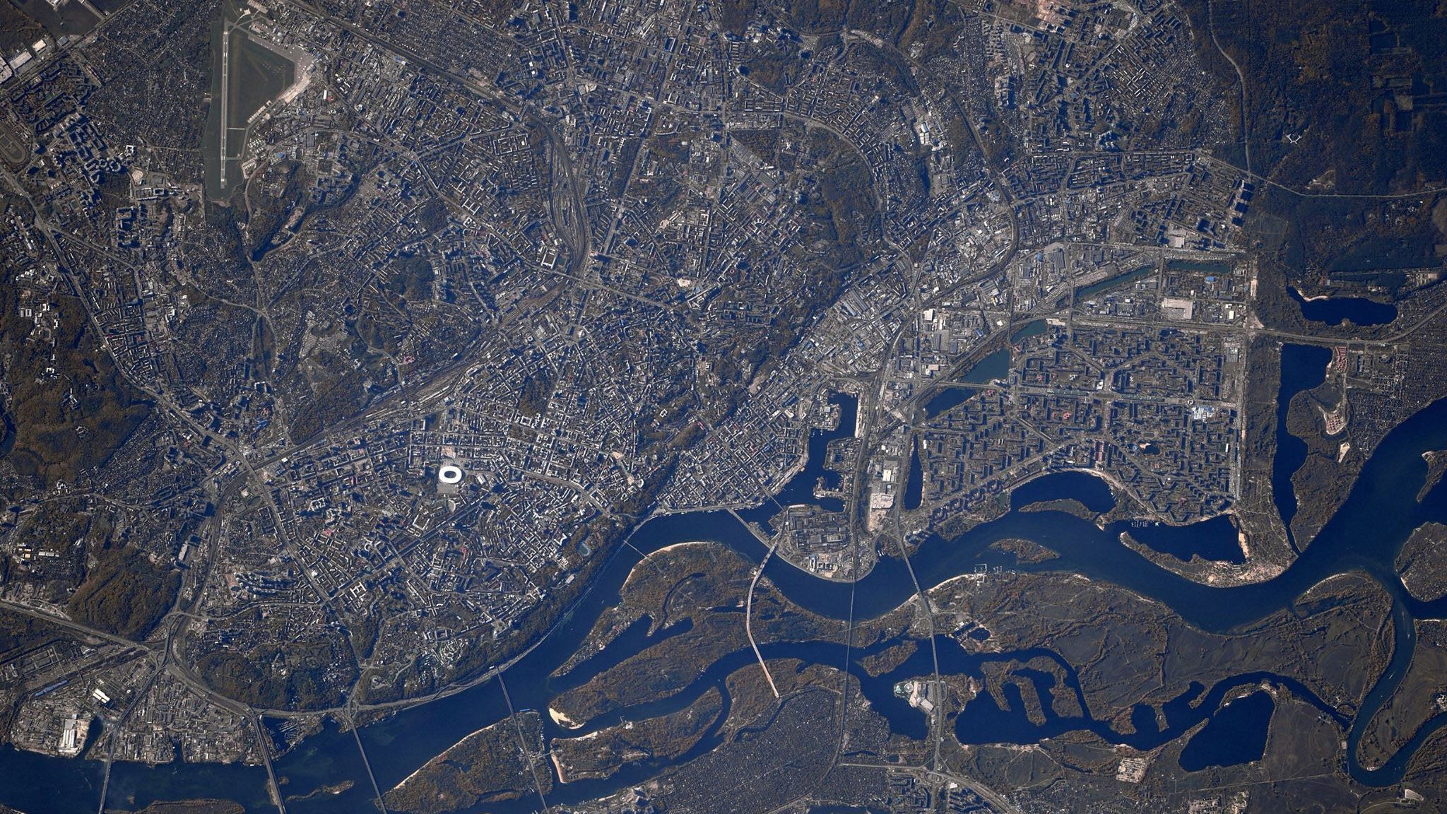 Как выглядит Киев из космоса: фото от астронавта NASA