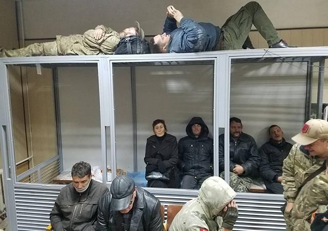 Погромы в суде над Коханивским: в полиции рассказали, что грозит активистам Погромы в суде над Коханивским: в полиции рассказали, что грозит активистам