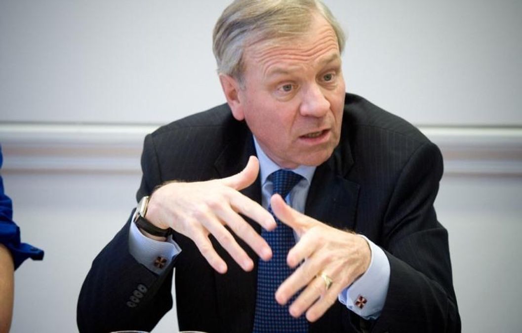 НАТО слід задіяти тактику політичного і військового залякування щодо Росії, – екс-генсек Альянсу