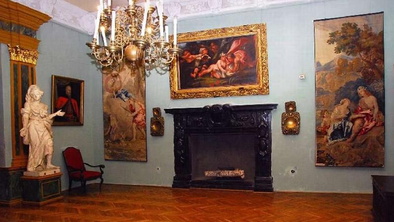 На Львівщині зникло понад 600 рідкісних музейних експонатів