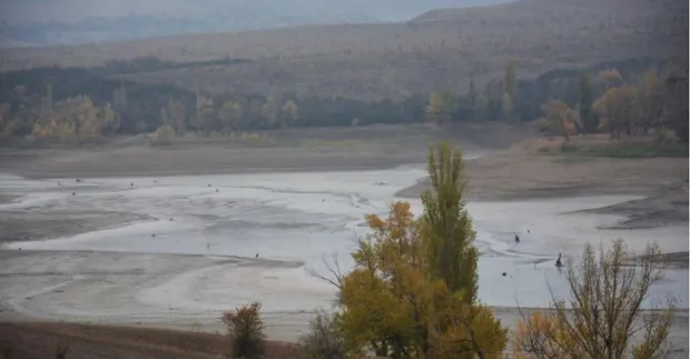 У Криму висихає Білогірське водосховище У Криму висихає Білогірське водосховище