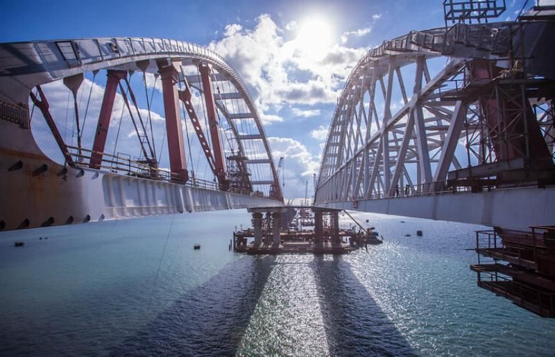 Понад 50% робіт виконано, –  у Росії відзвітувались щодо будівництва "Керченського мосту"

