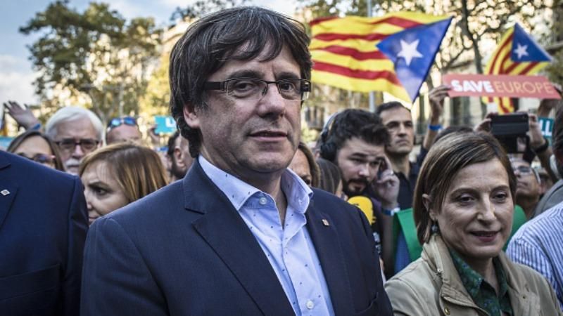 Лидер Каталонии отказался от провозглашения независимости в пользу другой идеи