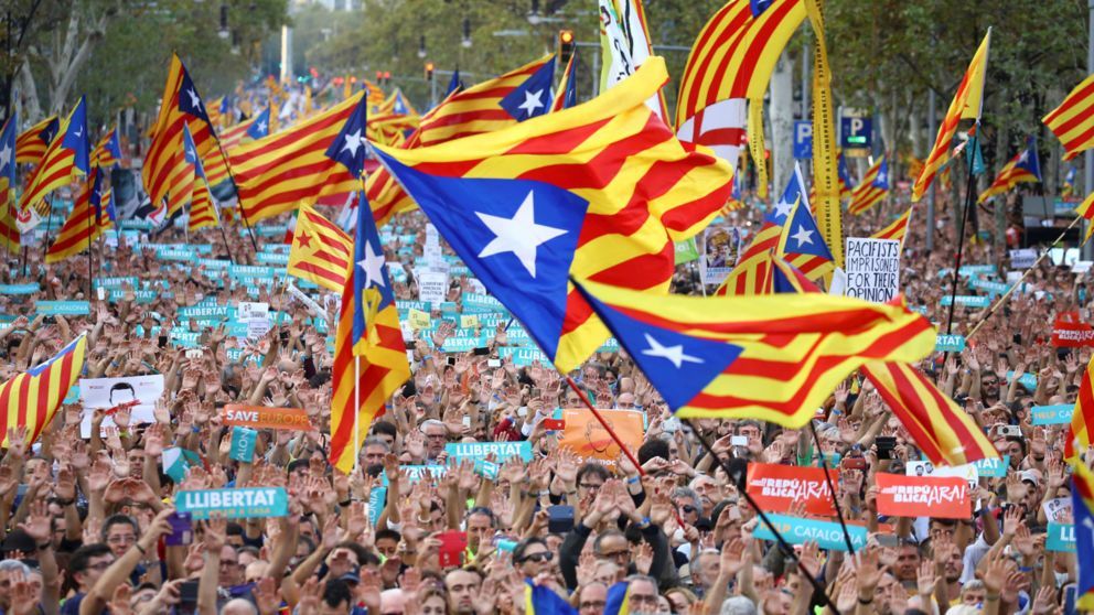 Уряд Іспанії планує позбавити Каталонію автономії