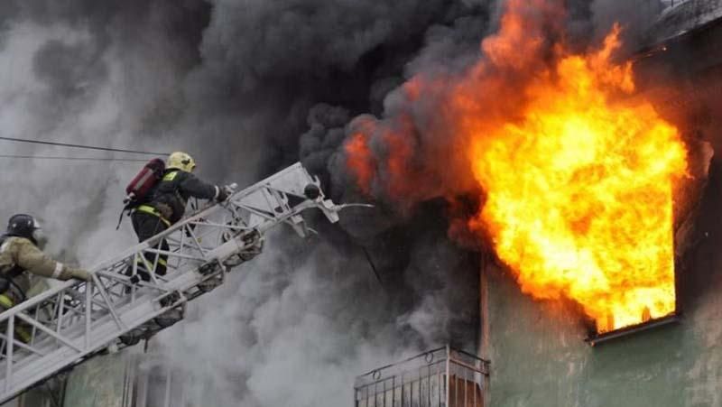 Появились новые детали пожара в столичном общежитии для переселенцев Появились новые детали пожара в столичном общежитии для переселенцев