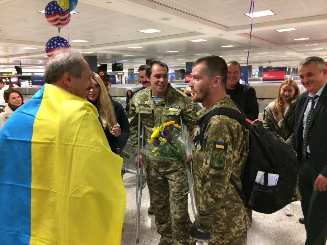 Украинские бойцы вернулись из США после участия в американском марафоне