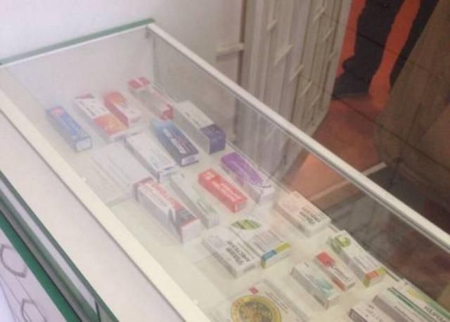 У Києві викрили аптеку, в якій незаконно збували підконтрольні лікарські препарати