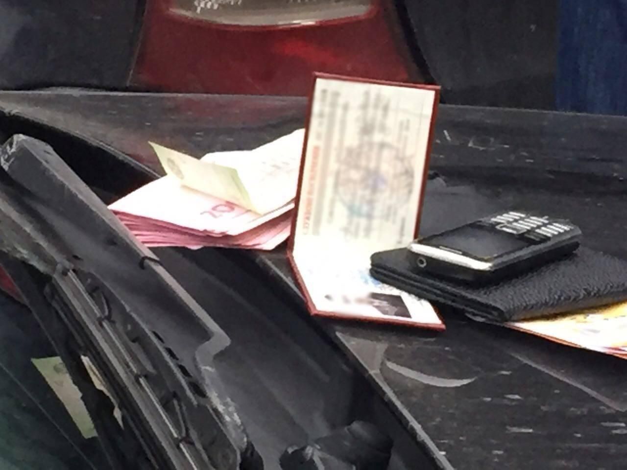 На Закарпатті на хабарі погорів начальник прикордонників На Закарпатті на хабарі погорів начальник прикордонників