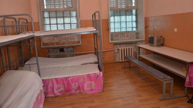 Працівник СІЗО розповів, як співкамерниці ставляться до Олени Зайцевої Працівник СІЗО розповів, як співкамерниці ставляться до Олени Зайцевої