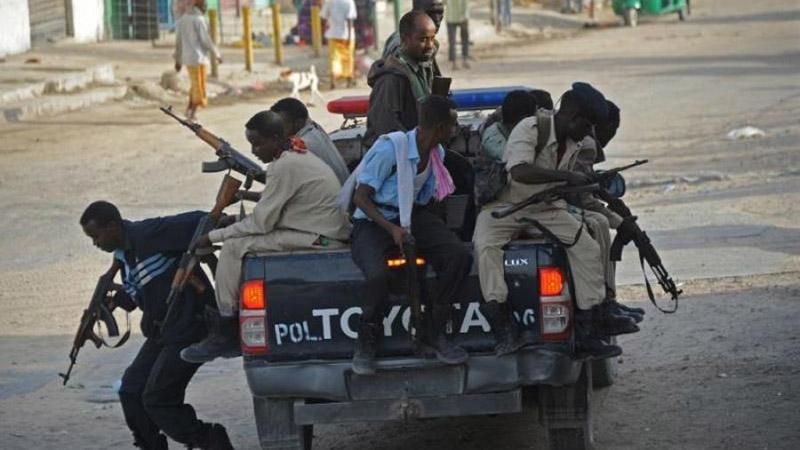 В Сомали взорвали два автомобиля: есть жертвы В Сомали взорвали два автомобиля: есть жертвы