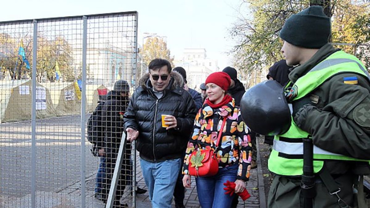 Саакашвили утверждает, что Луценко готовит его арест и экстрадицию Саакашвили утверждает, что Луценко готовит его арест и экстрадицию