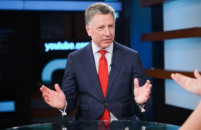 Россия должна вывести свои войска с Донбасса, чтобы туда зашли миротворцы, – заявление Волкера Россия должна вывести свои войска с Донбасса, чтобы туда зашли миротворцы, – заявление Волкера