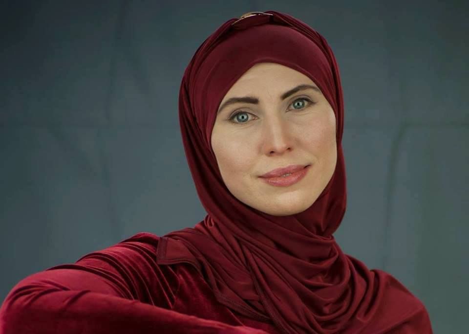 "Помстимося!": політики та волонтери про вбивство Аміни Окуєвої "Помстимося!": політики та волонтери про вбивство Аміни Окуєвої