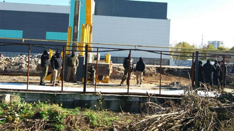 Скандал вокруг аэродрома в Одессе: военных накажут за халатность Скандал вокруг аэродрома в Одессе: военных накажут за халатность