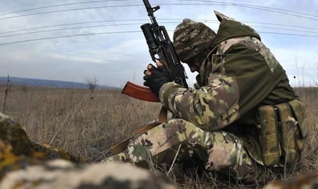 Боец АТО случайно застрелил сослуживца под Мариуполем Боец АТО случайно застрелил сослуживца под Мариуполем