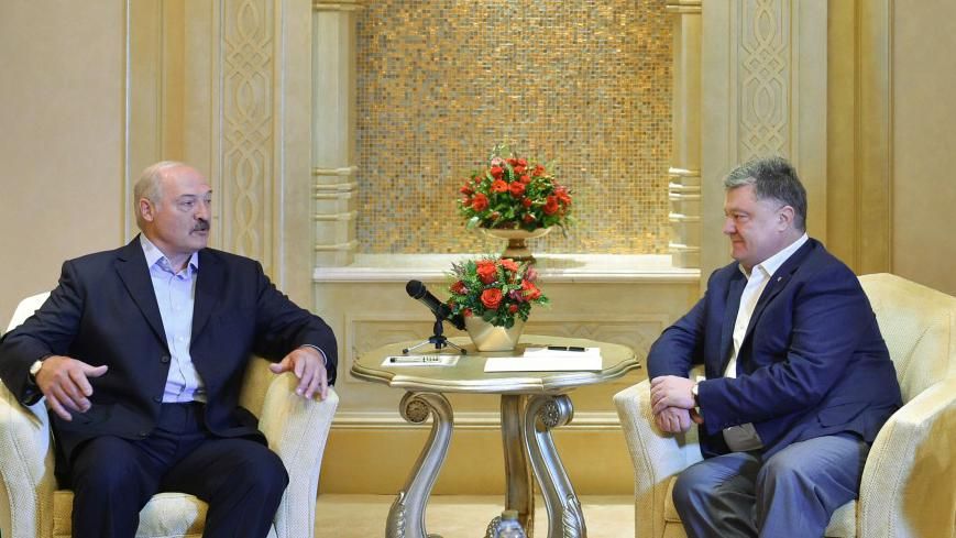 Порошенко в ОАЭ также встретился с Лукашенко: детали переговоров