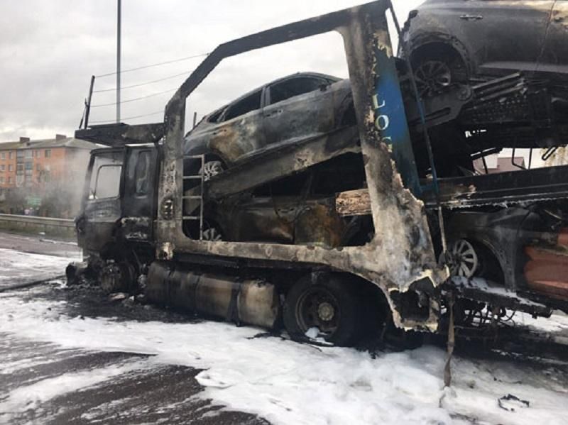 На Рівненщині у смертельній аварії зіткнулися два автовози: опублікували фото На Рівненщині у смертельній аварії зіткнулися два автовози: опублікували фото