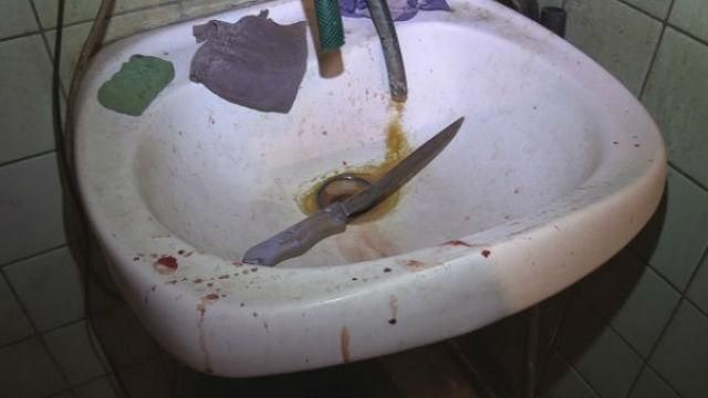 У Києві пенсіонери влаштували криваві розбірки через політику У Києві пенсіонери влаштували криваві розбірки через політику