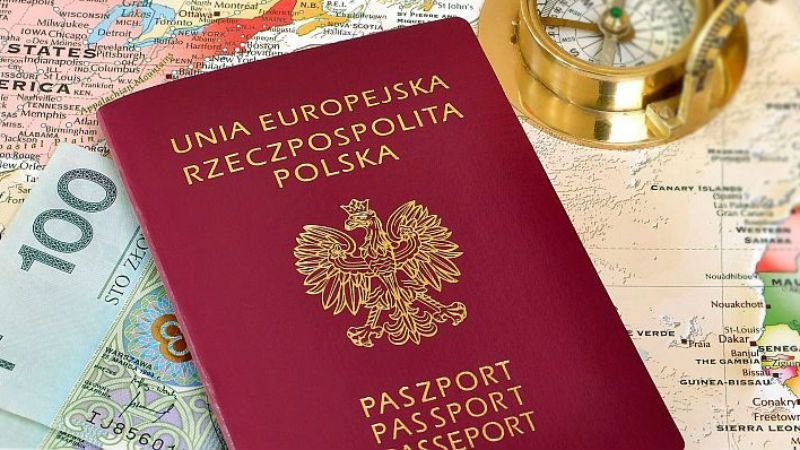 У Польщі пропонують продавати громадянство У Польщі пропонують продавати громадянство