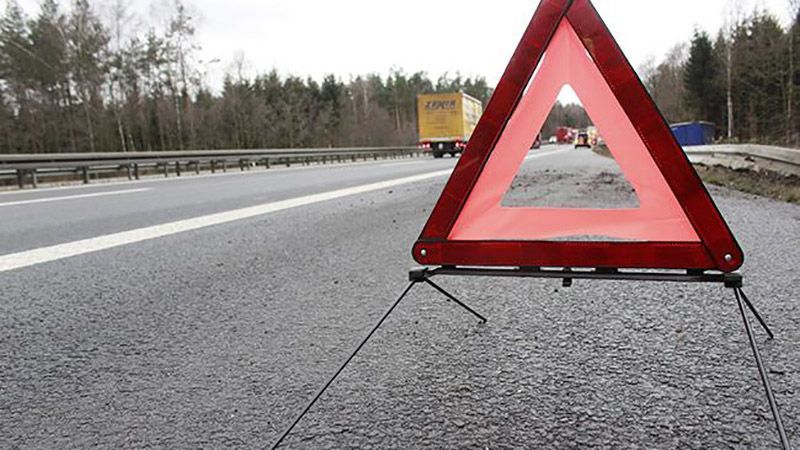 Иномарка на большой скорости сбила двух женщин в Ровенской области: детали трагедии