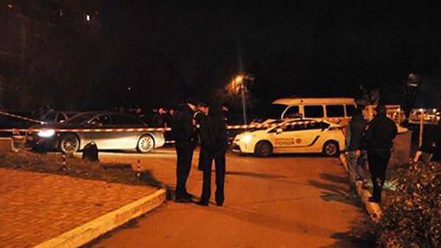 Важка ніч для поліцейських: у ще трьох містах пролунали вибухи гранат Важка ніч для поліцейських: у ще трьох містах пролунали вибухи гранат