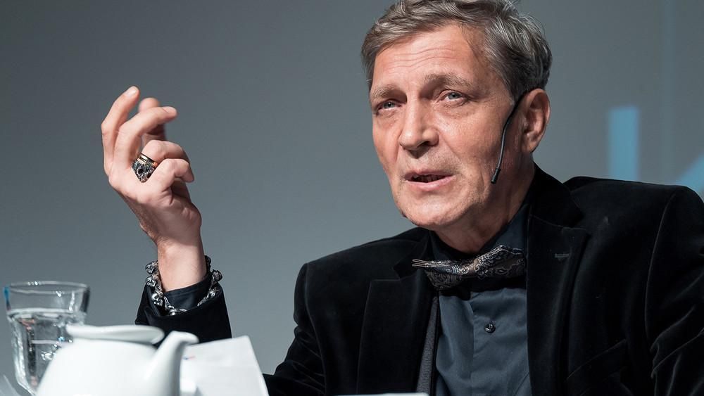 Кожна дурочка має можливість пропіарити себе, – російський публіцист про вибори президента Кожна дурочка має можливість пропіарити себе, – російський публіцист про вибори президента