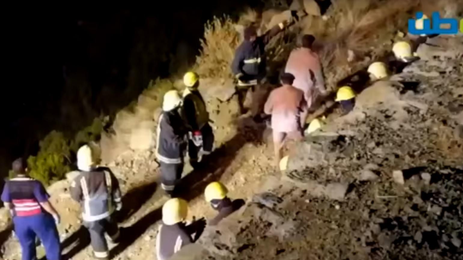 Погиб принц Саудовской Аравии: спасатели нашли обломки вертолета Погиб принц Саудовской Аравии: спасатели нашли обломки вертолета