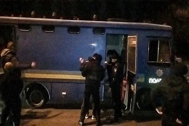 Бійка фанатів Київ Бійка фанатів Київ