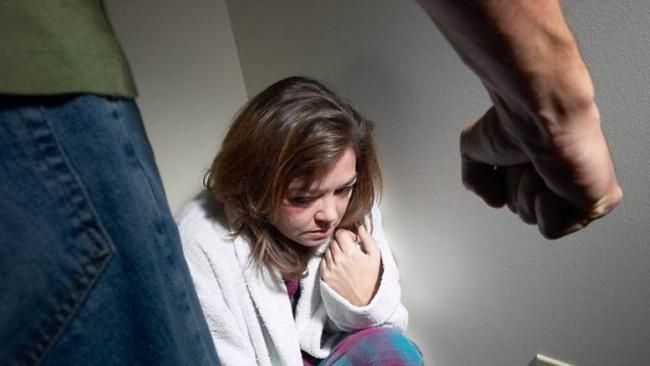 Скільки українок страждають від домашнього насильства: шокуючі дані Скільки українок страждають від домашнього насильства: шокуючі дані