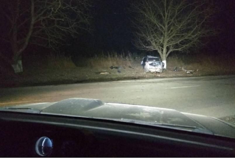 В страшной аварии на Закарпатье погибли трое людей: фото В страшной аварии на Закарпатье погибли трое людей: фото