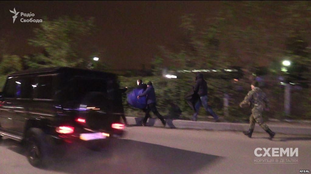 Обнародовали видео нападения на журналистов программы "Схемы" Обнародовали видео нападения на журналистов программы "Схемы"