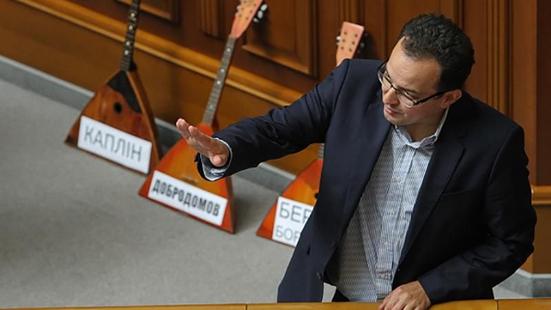 Березюк объяснил, какие статьи будут иметь силу в законе о разрыве дипотношений с РФ Березюк объяснил, какие статьи будут иметь силу в законе о разрыве дипотношений с РФ