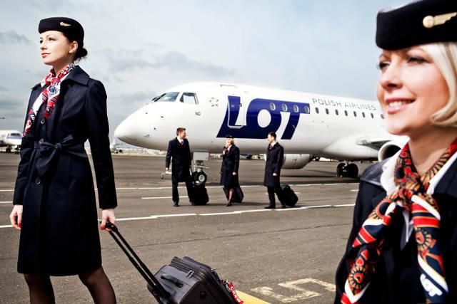 Известная авиакомпания запустит рейсы из Львова в Польшу