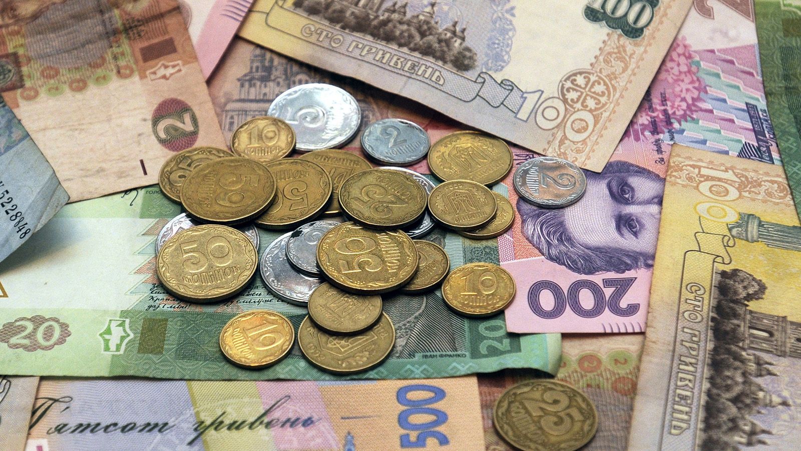 Готівковий курс валют на сьогодні 10-11-2017: курс долару та євро
