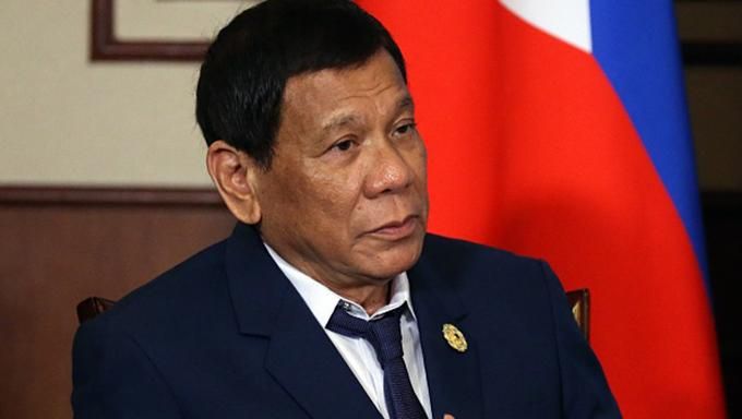 Президент Філіппін зізнався у кримінальних злочинах