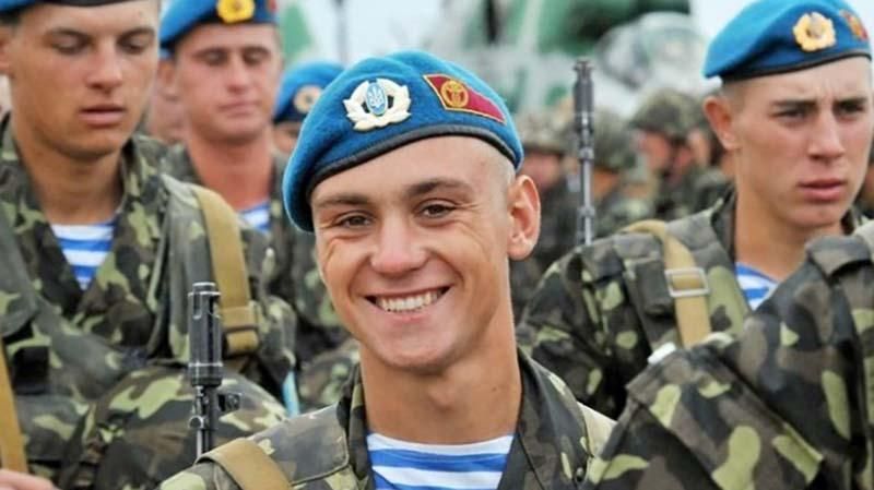 Украинские ВДВ меняют название и униформу: мнение десантников об изменениях