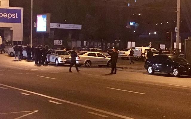 Кияни сповістили про перестрілку в центрі столиці Кияни сповістили про перестрілку в центрі столиці