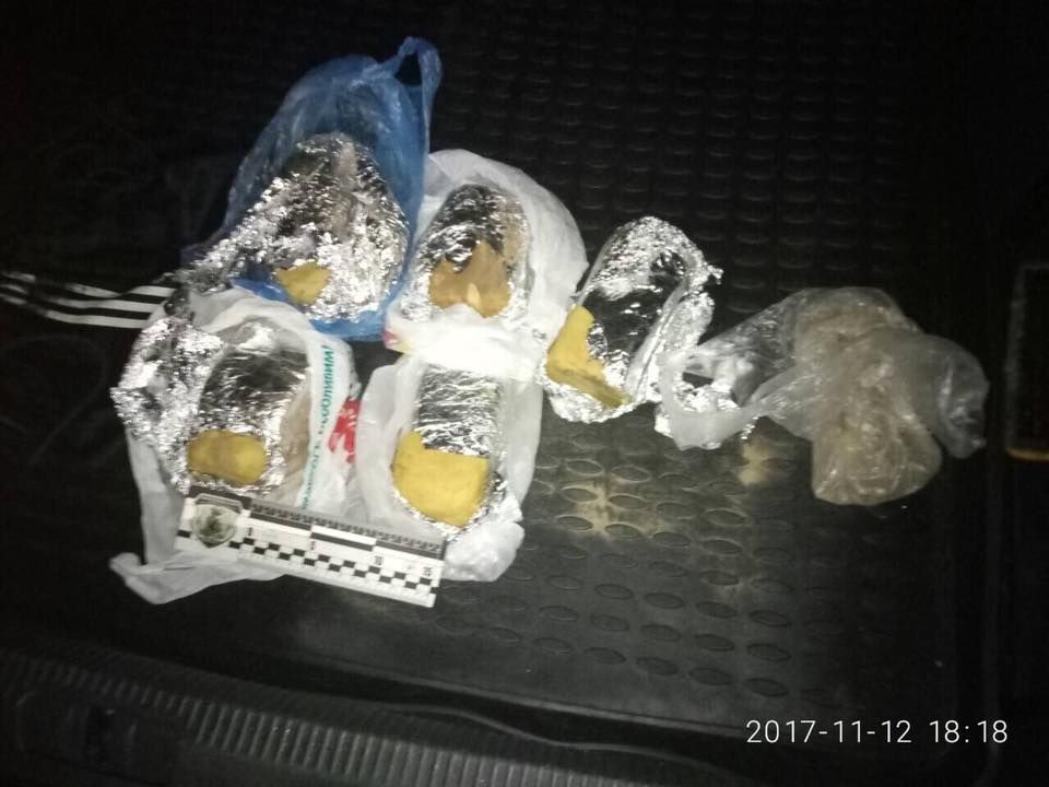В Киеве задержали авто с взрывчаткой, готовой для использования
