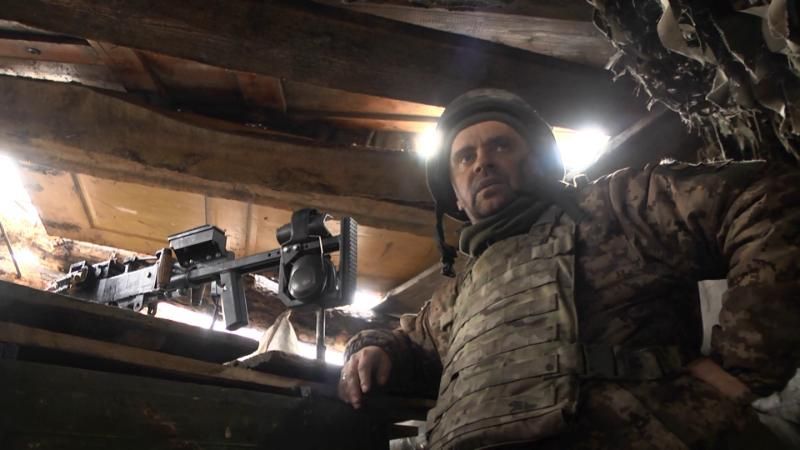 На Східному фронті без змін: один з найкращих кулеметників зони АТО
На Східному фронті без змін: один з найкращих кулеметників зони АТО