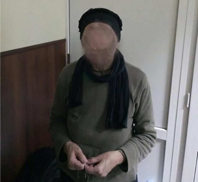 Правоохоронці затримали жінку, яка протягом трьох тижнів "мінувала" Вишгородську ГЕС Правоохоронці затримали жінку, яка протягом трьох тижнів "мінувала" Вишгородську ГЕС